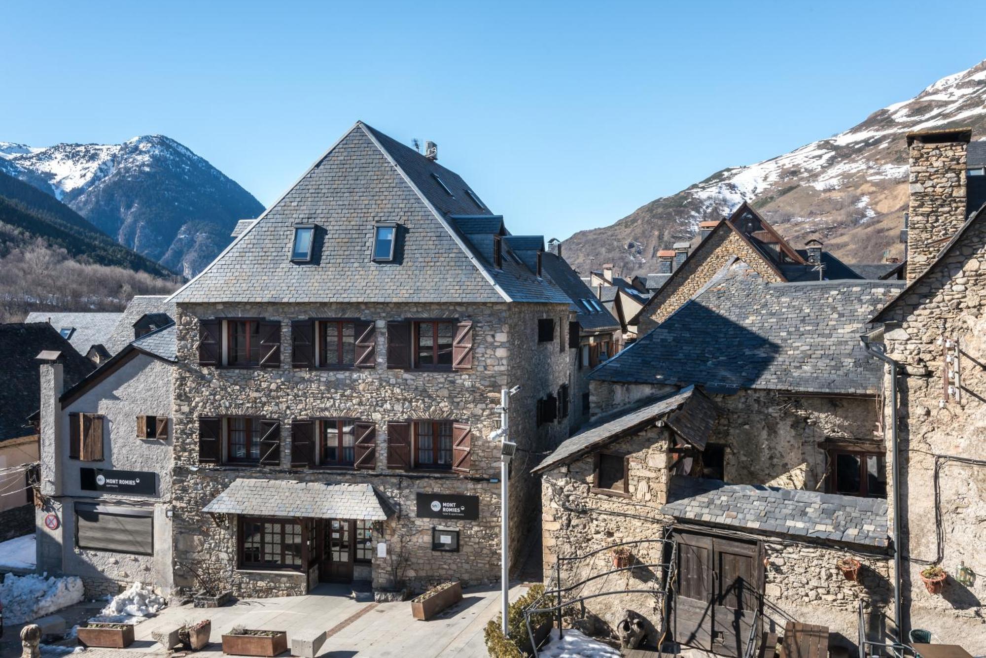 Apartamentos Snoe Mont Romies Salardú Exterior foto